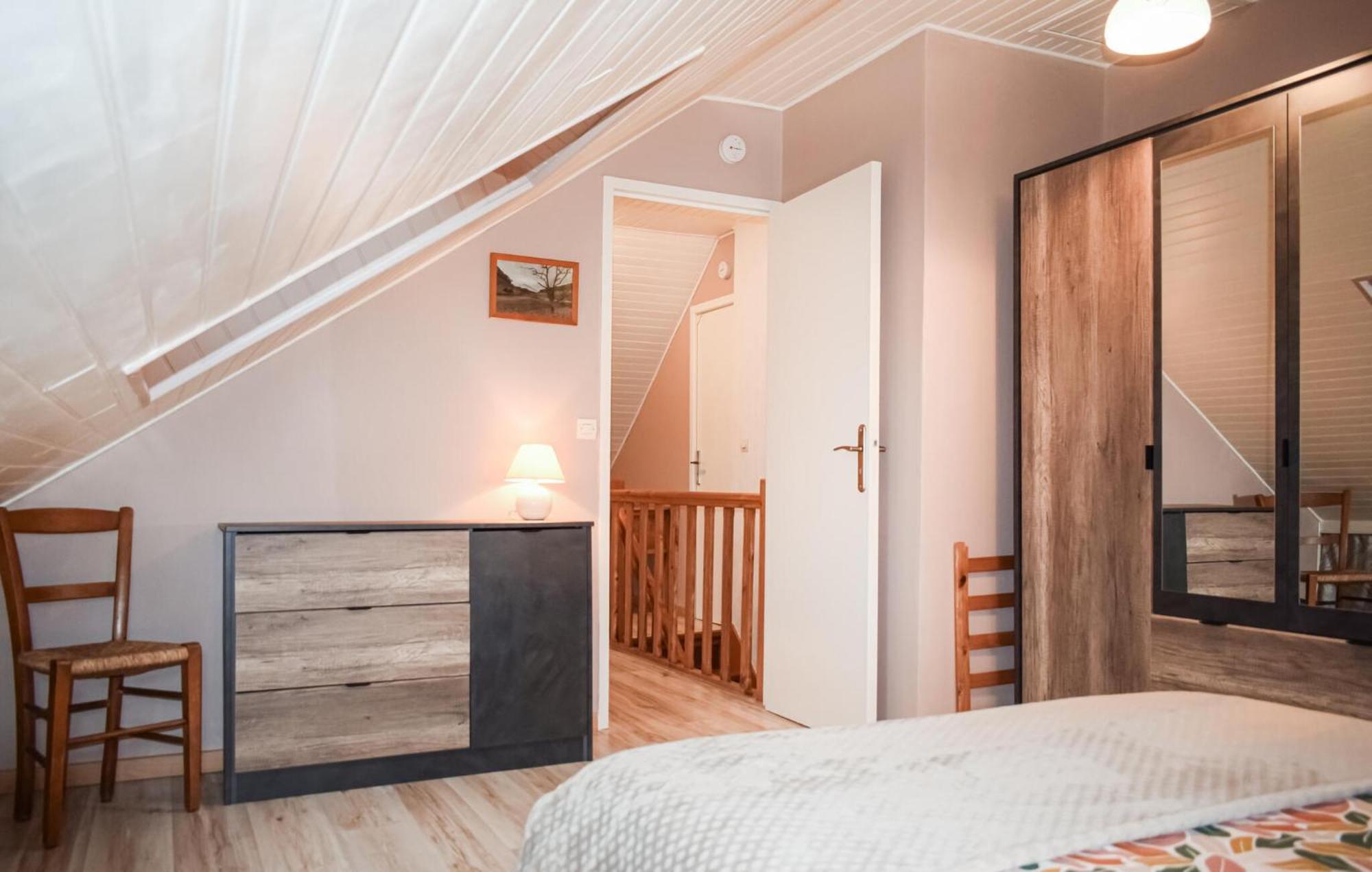 3 Bedroom Awesome Home In Lézardrieux מראה חיצוני תמונה
